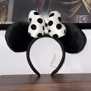 Disney Black and White Polka Dot Minnie Mouse Ears Headband